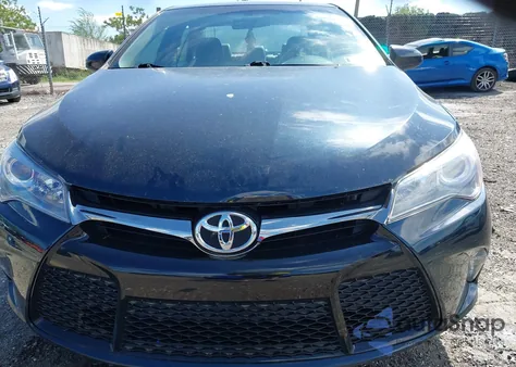 2015 Toyota Camry Se z USA, uszkodzony, nr VIN 4T1BF1FK1FU089922